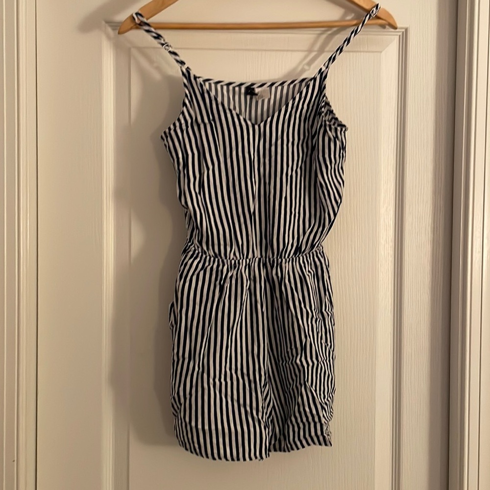 Cute Navy & White striped romper with pockets and adjustable straps, size S